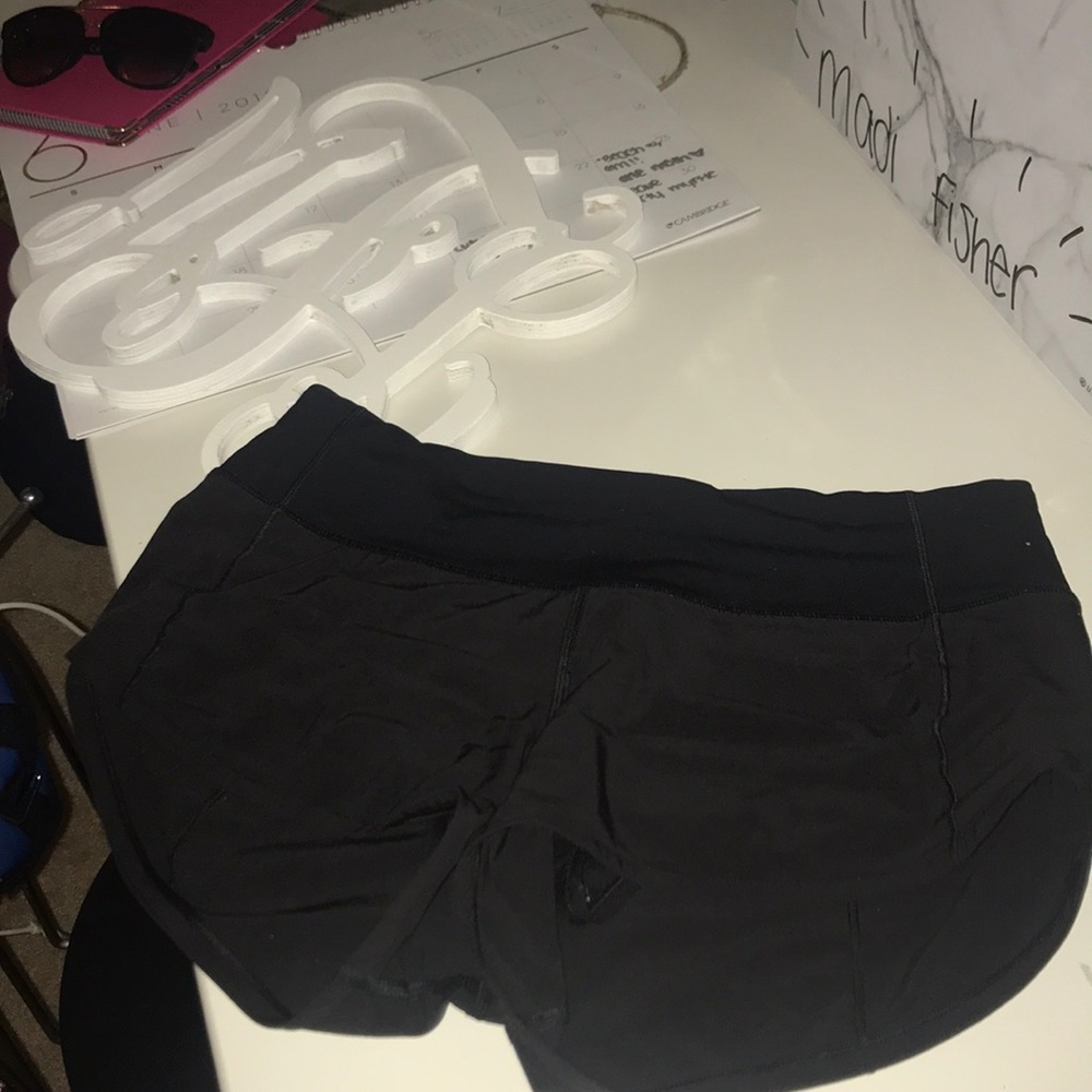 lululemon speed shorts 2.5